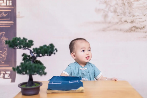 定州宝宝宁愿饿也不吃奶粉